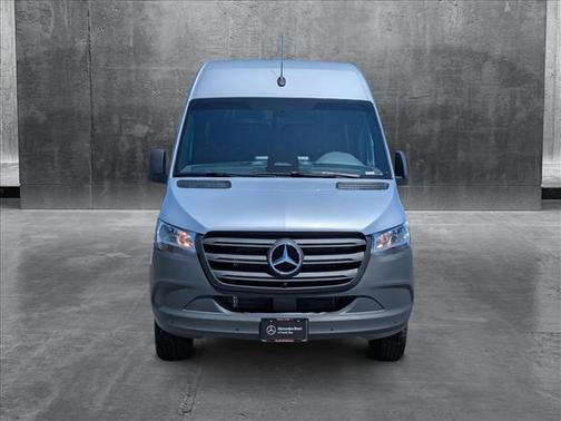 2025 Mercedes-Benz Sprinter 2500 Standard Roof