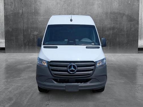 2025 Mercedes-Benz Sprinter 2500 Standard Roof