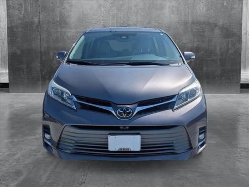 2019 Toyota Sienna Limited Premium