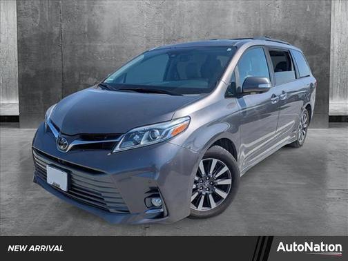 2019 Toyota Sienna Limited Premium