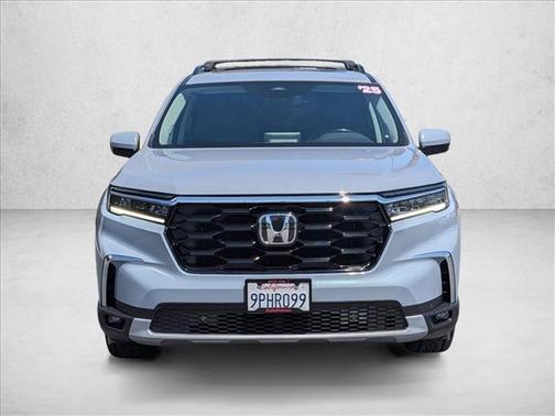 Sonic Gray Pearl 2025 Honda Pilot Touring 8-Passenger
