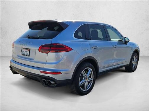 2016 Porsche Cayenne Cayenne S E-Hybrid