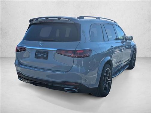 2026 Mercedes-Benz GLS 450 4MATIC