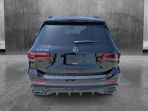 2022 Mercedes-Benz GLB 250 Base