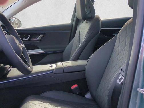 Verde Silver Metallic 2025 Mercedes-Benz E-Class 4MATIC