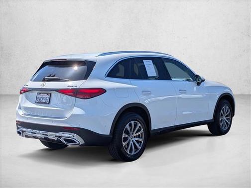 Polar White 2026 Mercedes-Benz GLC 300 4MATIC