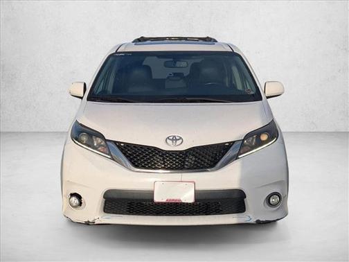 2016 Toyota Sienna SE