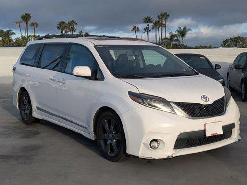 2016 Toyota Sienna SE