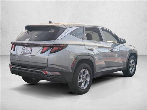 2022 Hyundai TUCSON SE