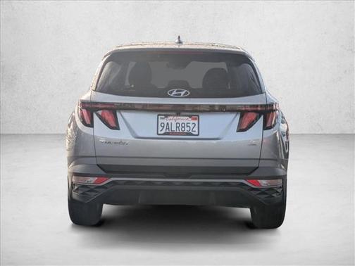 2022 Hyundai TUCSON SE