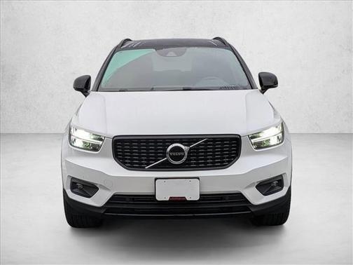 2021 Volvo XC40 T5 R-Design