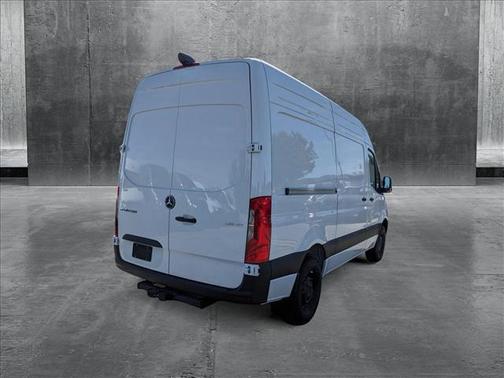 2025 Mercedes-Benz Sprinter 2500 Standard Roof