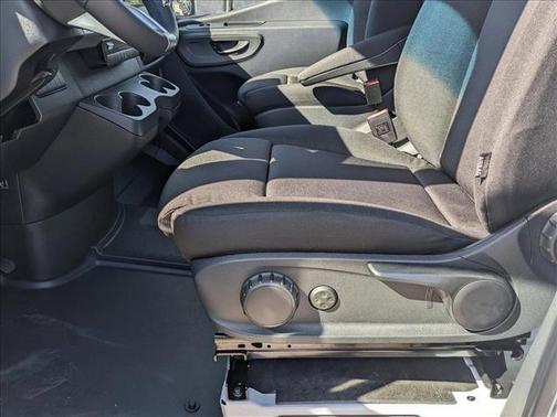 2025 Mercedes-Benz Sprinter 2500 Standard Roof