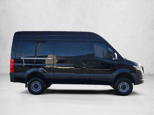 2022 Mercedes-Benz Sprinter 2500 Standard Roof