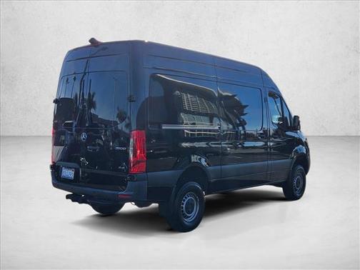 2022 Mercedes-Benz Sprinter 2500 Standard Roof