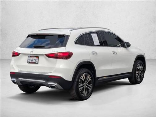 Polar White 2025 Mercedes-Benz GLA 250 4MATIC