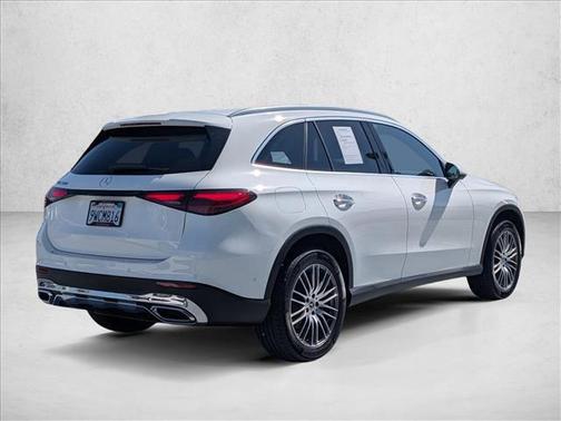 Polar White 2026 Mercedes-Benz GLC 300 Base