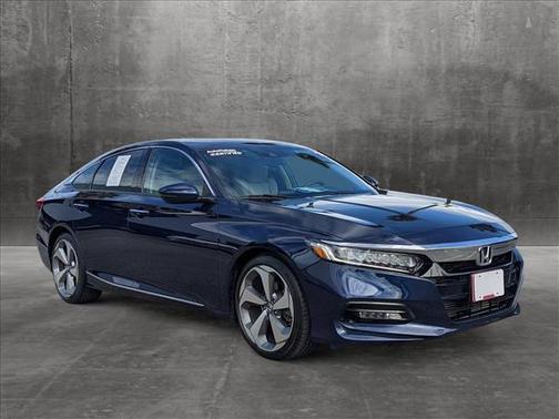 Photo 3 of 27 of 2018 Honda Accord Touring