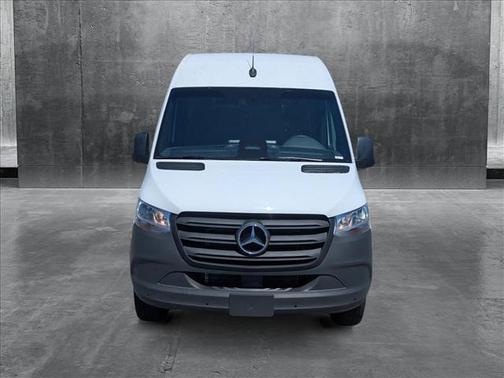2025 Mercedes-Benz Sprinter 2500 Standard Roof