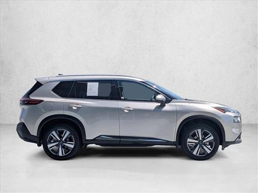 Champagne Silver Metallic 2021 Nissan Rogue SL