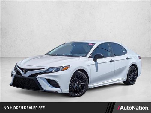 Super White 2020 Toyota Camry SE