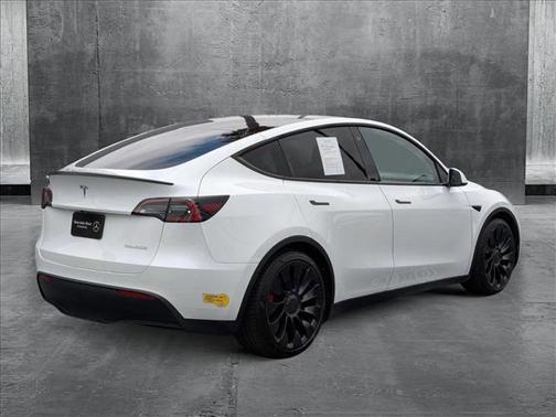 2022 Tesla Model Y Performance Dual Motor All-Wheel Drive