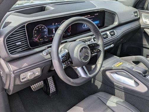 2025 Mercedes-Benz GLS 580 4MATIC