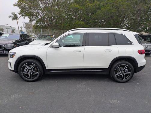 Polar White 2026 Mercedes-Benz GLB 250 Base