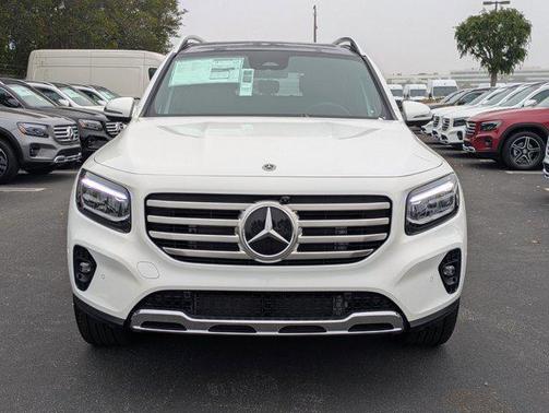 Polar White 2026 Mercedes-Benz GLB 250 Base