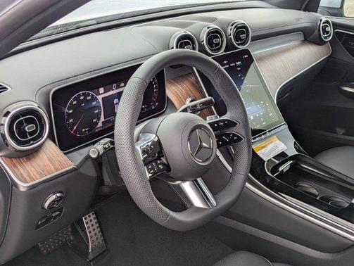 2025 Mercedes-Benz GLC 350e Base