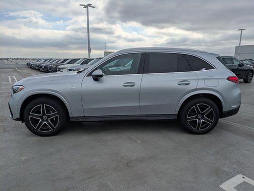 2025 Mercedes-Benz GLC 350e Base