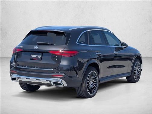 Graphite Grey Metallic 2026 Mercedes-Benz GLC 300 Base