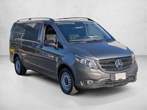 2021 Mercedes-Benz Metris Base