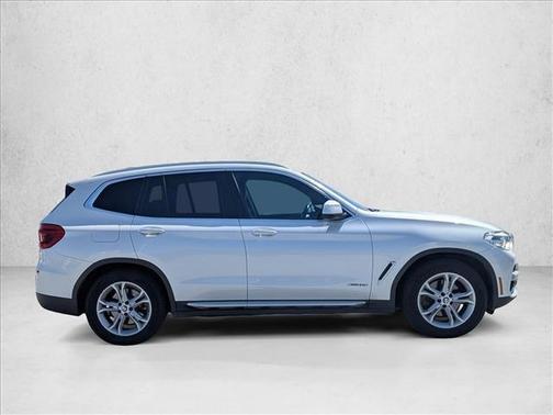 Mineral White Metallic 2018 BMW X3 xDrive30i