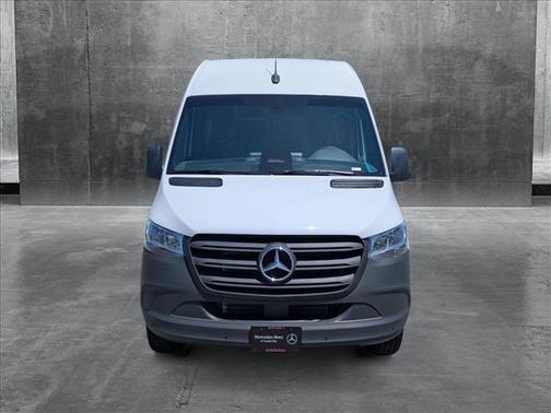 2025 Mercedes-Benz Sprinter 2500 Standard Roof