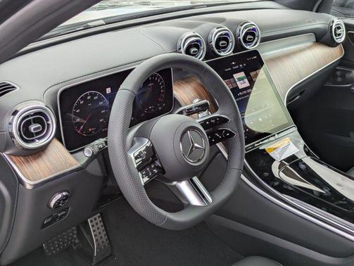 2025 Mercedes-Benz GLC 350e Base
