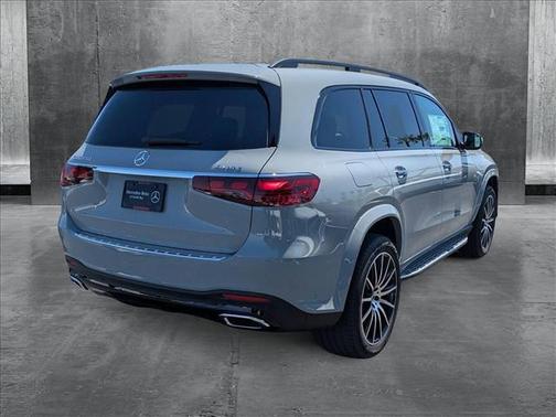 2025 Mercedes-Benz GLS 450 4MATIC