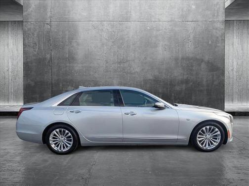 2017 Cadillac CT6 2.0L Turbo Luxury