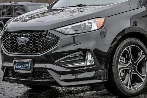 2022 Ford Edge ST