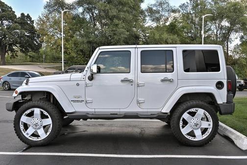 2011 Jeep Wrangler Unlimited Sahara
