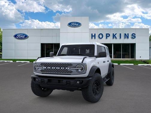 Oxford White 2026 Ford Bronco Badlands