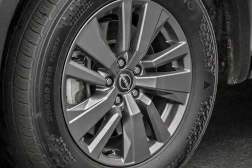 2023 Nissan Pathfinder SV