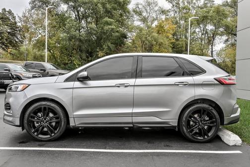 2022 Ford Edge ST
