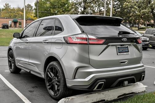 2022 Ford Edge ST