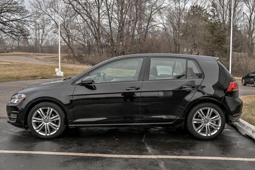2015 Volkswagen Golf TDI SE 4-Door