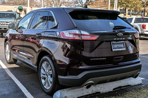 2022 Ford Edge Titanium