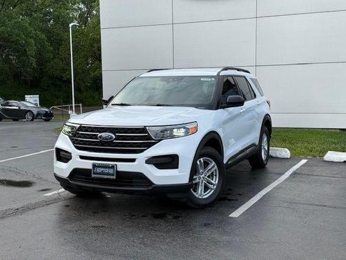 Oxford White 2020 Ford Explorer XLT