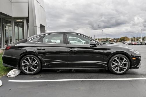 2022 Hyundai SONATA SEL Plus