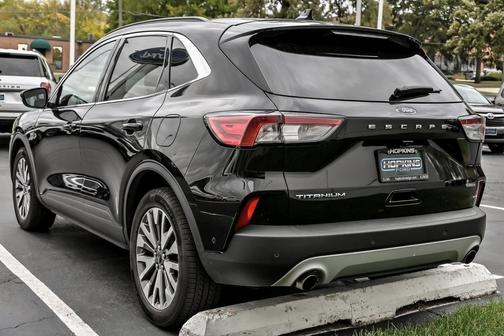 2020 Ford Escape Titanium Hybrid