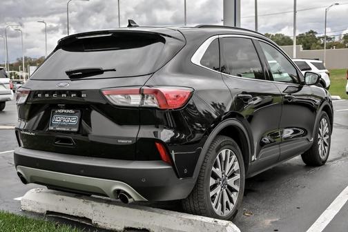 2020 Ford Escape Titanium Hybrid